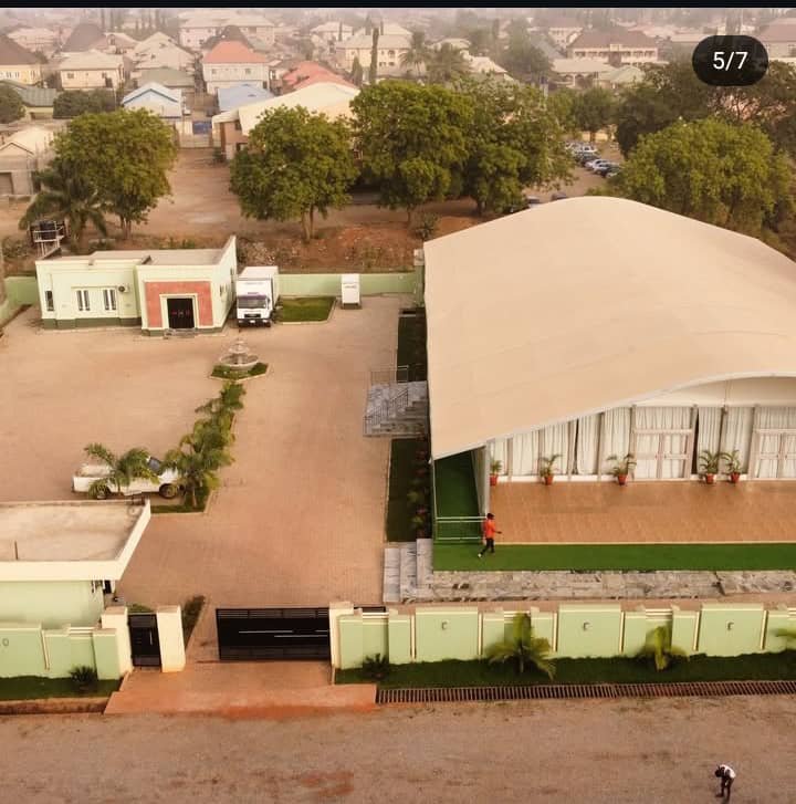 ELI AMANTA EVENT CENTRE